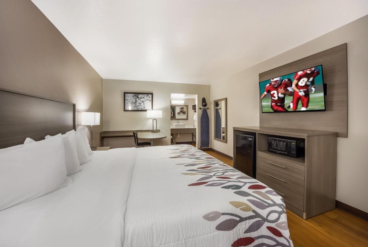 Red Roof Inn & Suites Томасвілл Екстер'єр фото
